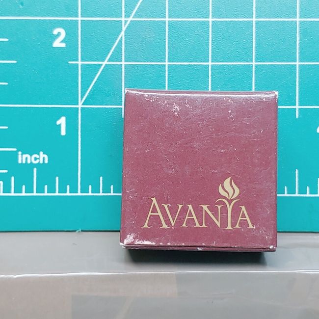 Avanya Opal Mineral Eyeshadow