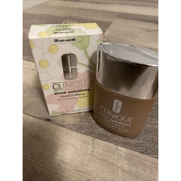 Clinique Acne Solutions liquid makeup - 06 Fresh Sand (M)