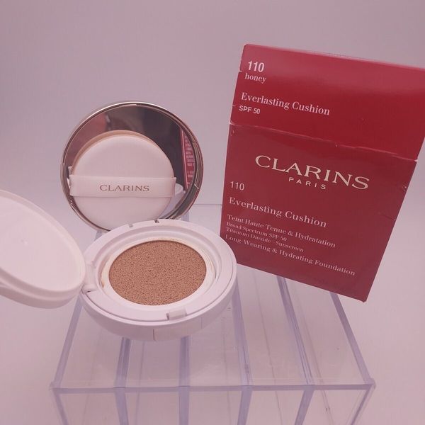 Clarins Everlasting Cushion Foundation SPF 50 Hydrating Foundation 110 HONEY