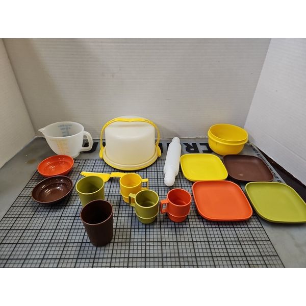 Vintage Kids Tupperware Playset Play Dishes, Bake Items, Cake Measure Cup