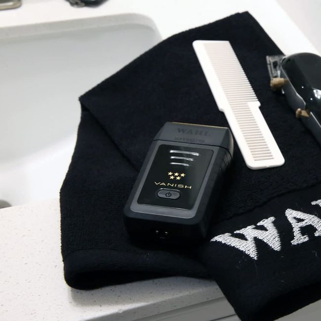 Wahl Professional 5 Star Unicord Combo with Corded Magic Clip Clipper and  Razor Edger Trimmer for Professional Barbers and Stylists