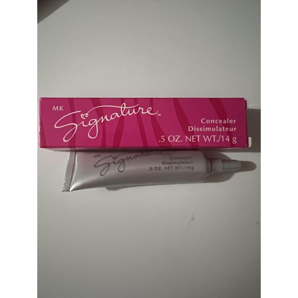 Signature Bronze MK Concealer Bronze