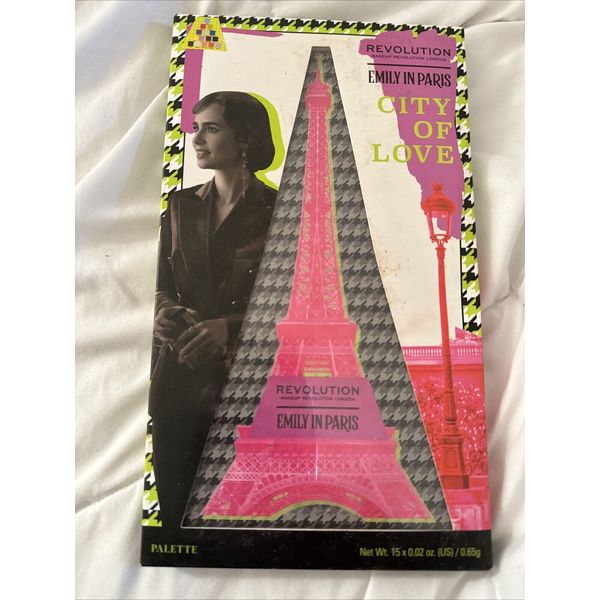 Revolution Emily In Paris Eiffel Tower Eye Shadow Palette