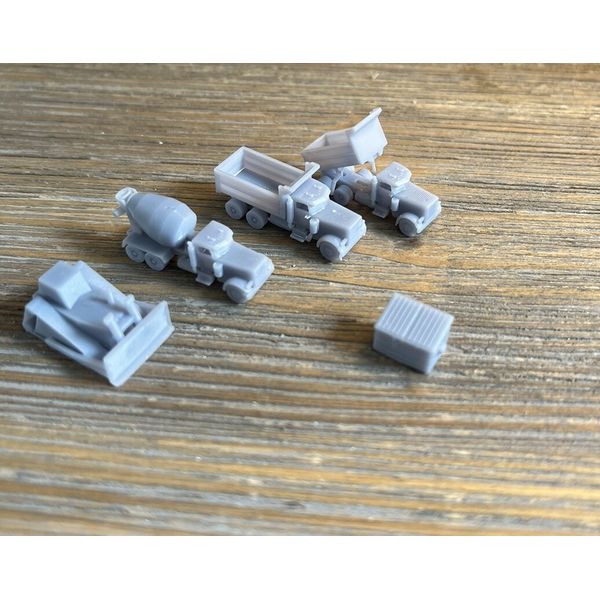 Z SCALE 1:220CONSTRUCTION 5 pc. BULLDOZER, DUMP TRUCK(s) CEMENT MIXER + DUMPSTER