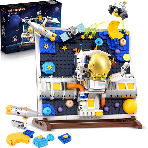 HOGOKIDS Space Building Toys for Kids - 540 PCS Astronaut Building Block Set with Stand, 3D Space Painting Frame for Children's Room Décor, Gift for Kids Boys and Girls Age 6 7 8 9 10 Years Old