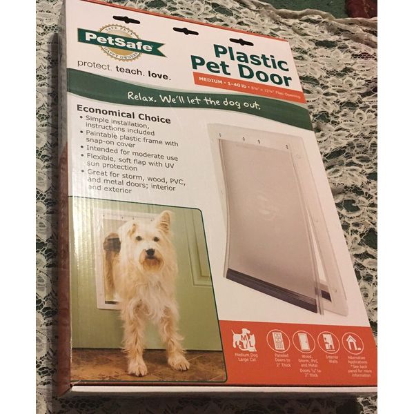 BRAND NEW PETSAFE PLASTIC PET DOOR M 1-40 LBS 8 1/8" X 12 1/4" FLAP OPENING