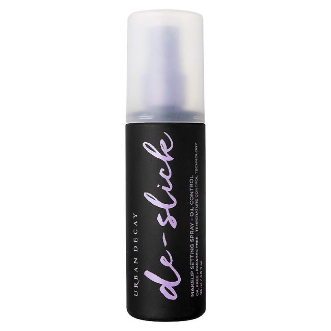 Urban Decay De-Slick Oil Control Matte Makeup Setting Spray - Controls Oil, Blocks Shine & Locks Makeup in Place - Oil-Free, Microfine Face Mist - 4.0 fl. oz