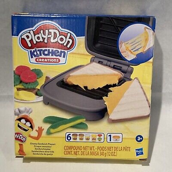 Play-Doh Kitchen Creations Cheesy Sandwich Playset Sandwich Maker Complete!!