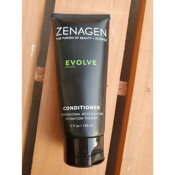 Zenagen Evolve Accelerating Conditioner 5oz. New with box.