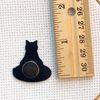 Stitching Assistant White Cat on Embroidery Hoop Enamel Needle Minder