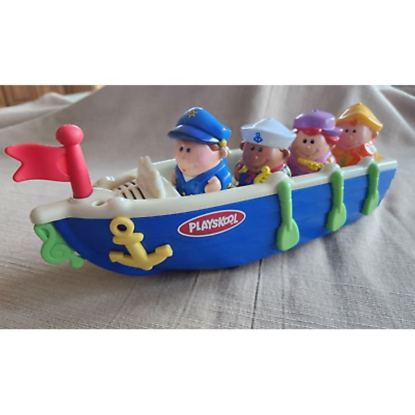 Playskool Musical Row Boat & 4 Figures