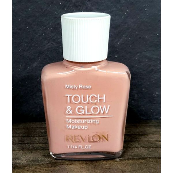 Revlon Touch & Glow Moisturizing Makeup Foundation ~ MISTY ROSE ~ 1.25 oz