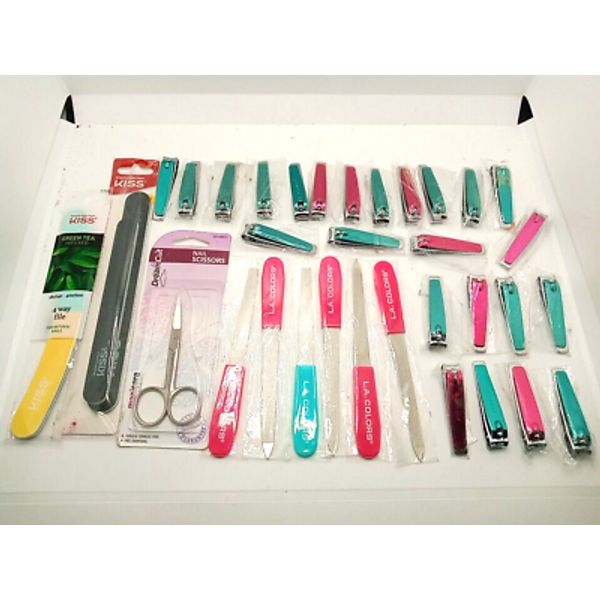 ***LOT*** LA COLORS/ KISS NAIL ACCESSORIES- Nail Clippers, Scissors, And Files