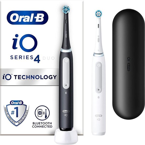 Oral-B iO4 2x Electric Toothbrushes For Adults, Fathers Day Gifts For Him / Her, 2 Toothbrush Heads & 1 Travel Case, 4 Modes With Teeth Whitening, UK 2 Pin Plug, Black and White