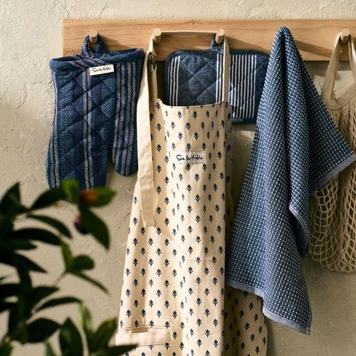 Sur La Table Essential Waffle-Weave Towels, Set of 2, Navy