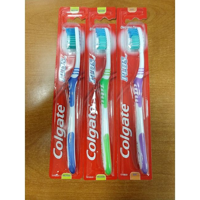 3 Pk: Colgate Plus Toothbrush (2) Medium & (1) Soft  Blue/Green/Purple  - E14D