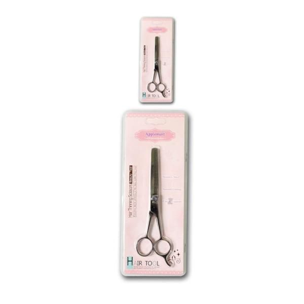 2 pairs of hairdressing scissors for trimming hair