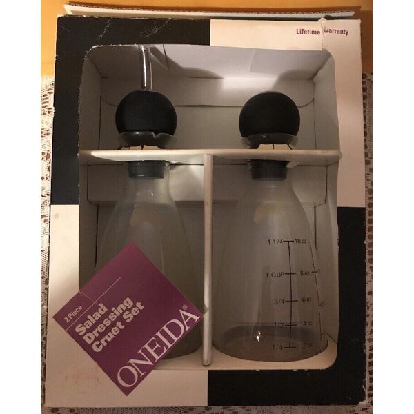 ONEIDA NIB GLASS SALAD DRESSING CRUET SET 2 PIECE