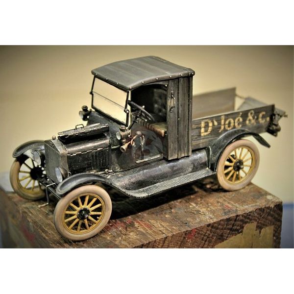 Cix Models 1/35 Ford Model T Wood Cabin & Bed Conversion w/Engine (ICM) CIXM013