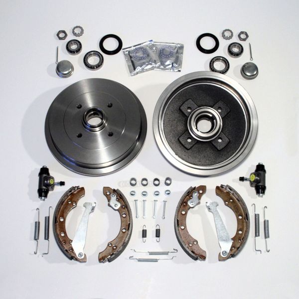 Brake Drums/Brakes Set + Accessories Rear
