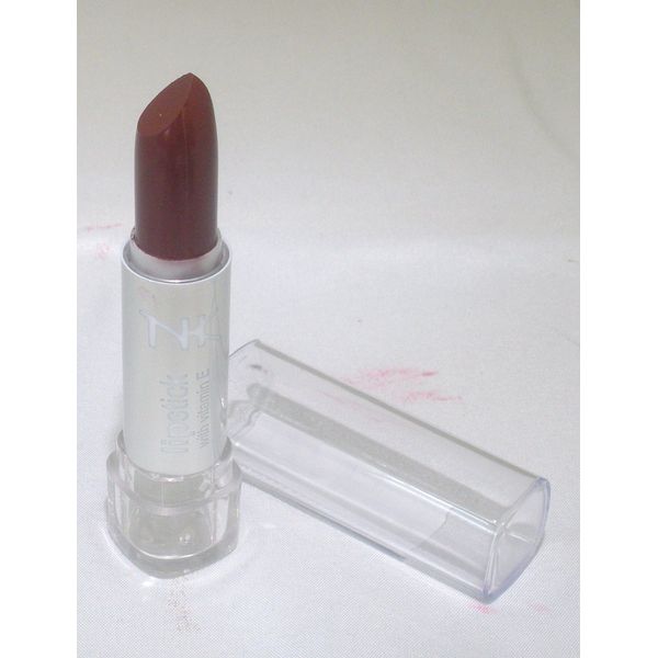 NICKA K LIPSTICK WITH VITAMIN E RUSSET BROWN #705