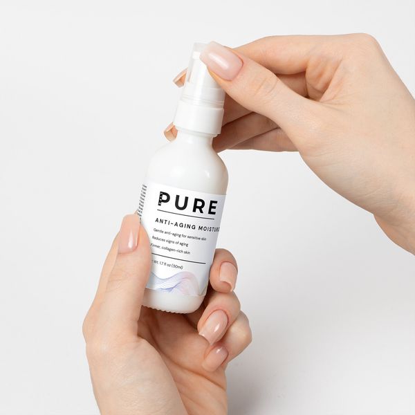 PURE LIFE Anti-Aging Moisturizer (1.7 oz)