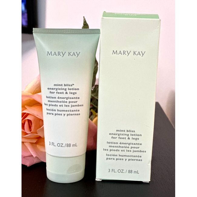 NIB Mary Kay Mint Bliss Energizing Lotion for Feet and Legs 3oz