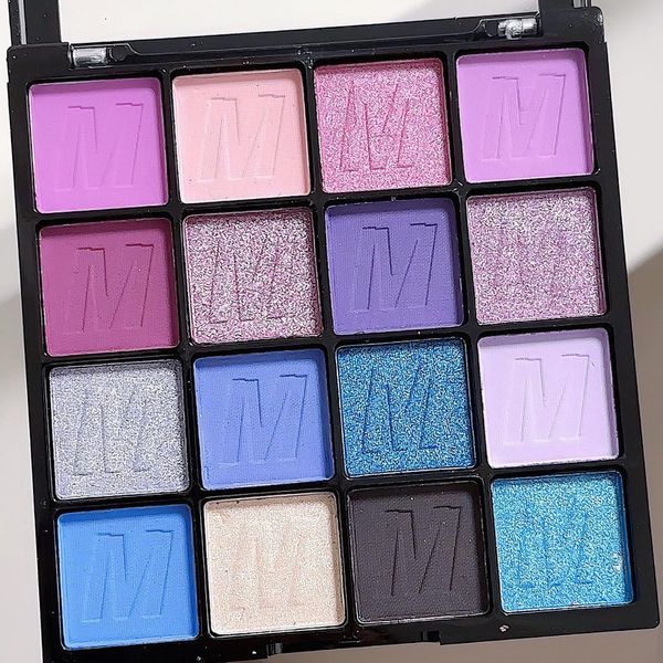 Blue Eyeshadow Palettes, Matte & Glitter Eye Shadow Pallets For Women, Highly Pigmented Smokey Eyeshadow Make-Up Palettes, Blue, Pink, Purple, 16 Colors Eyeshadow Makeup Kit