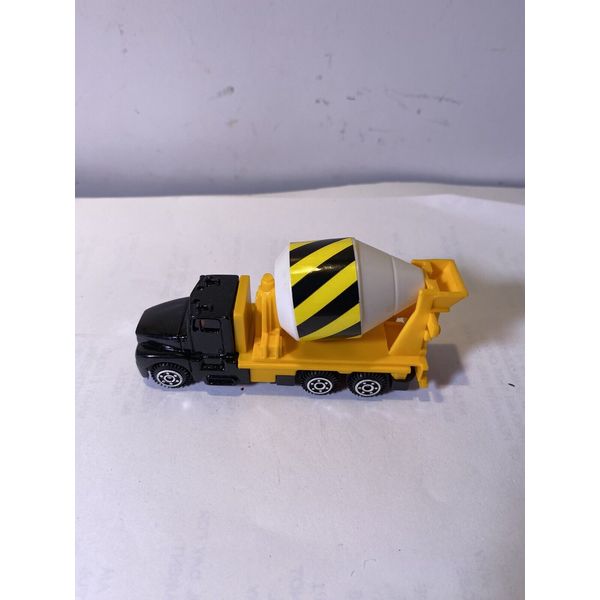 Vintage Xin Mei Qi Toys Kenworth T600 Cab And Cement Mixer Plastic 4 Inches 762