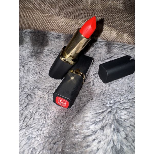 Lot Of 2 L'Oreal Paris Colour Riche Matte Lipstick, 102 Mattely In Love -V