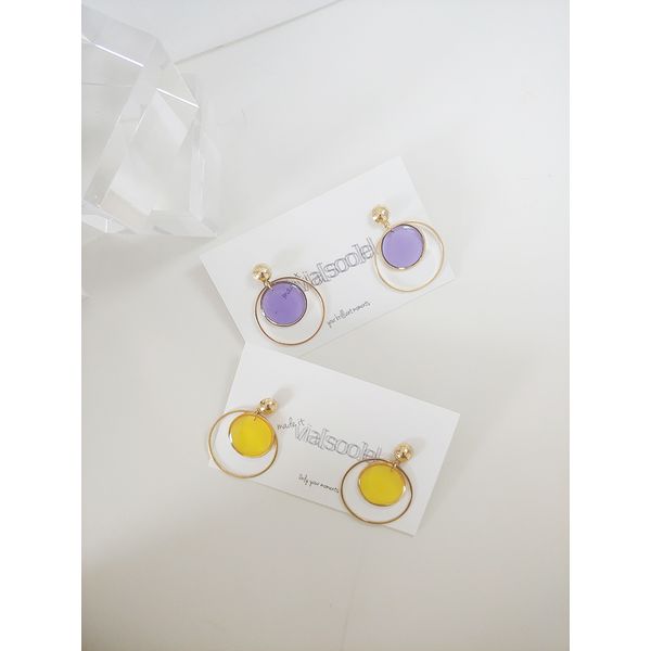 Pastel Color Point Circling Unique Celeb Surgical Needle Earrings (2 colors)