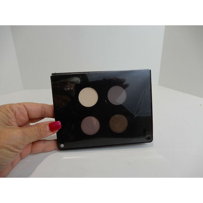 ITTSĒ The Van Ness Magnetic Eyeshadow Quad Palette