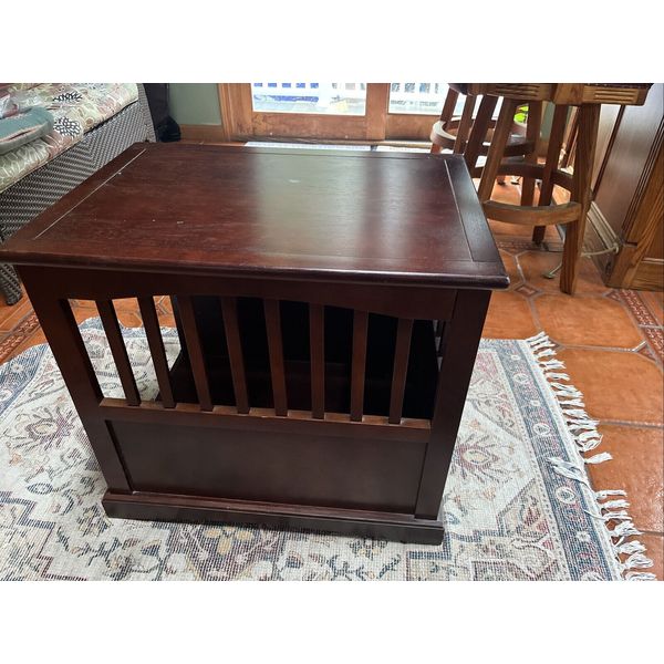 Casual Home Pet Crate End Table 24-Inch Hiding Stop