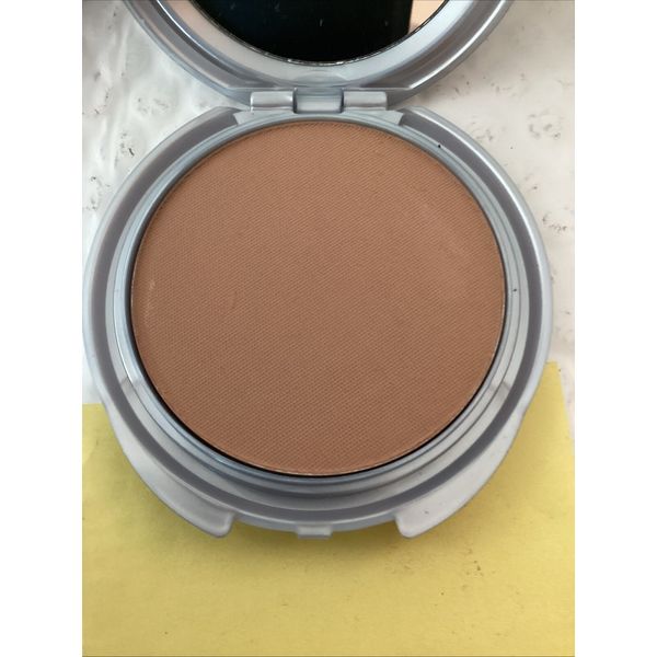 COVER GIRL Fresh Look Pressed Powder #320 Translucent Honey Discontinued