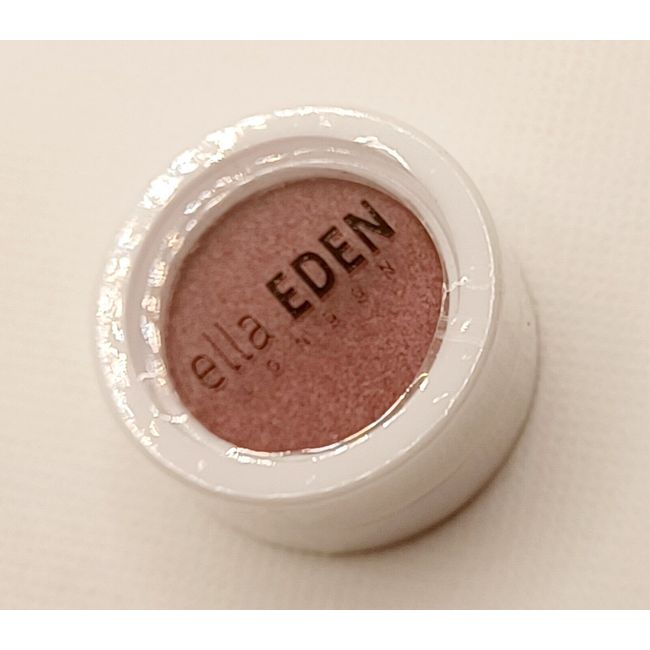 Ella Eden London Eyeshadow in Willow