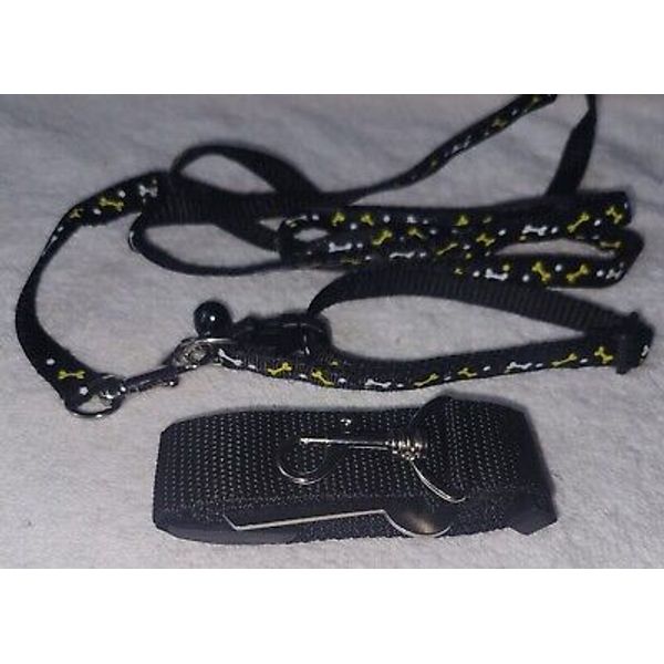 3 Piece Pet Dog , Leash, Collar, Car Restraint Set Black With Yellow Bones