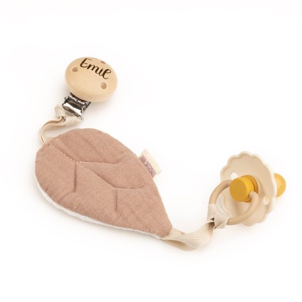Schnullerhalter aus Musselin, Blatt aus Musselinstoff/Baumwolle mit Befestigung für Nuckis mit Gravur (Natur)