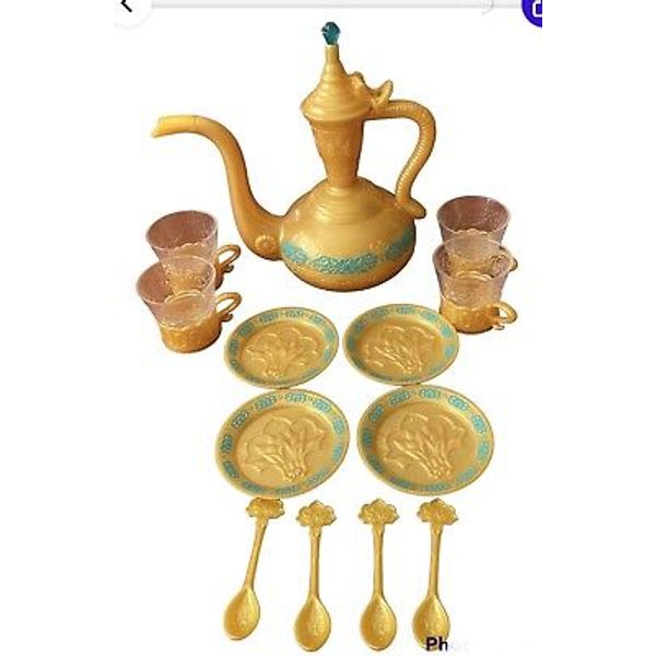 Disney’s Aladdin 13 Piece Agrabah Tea Set Teapot, Cups, & Saucer 2019