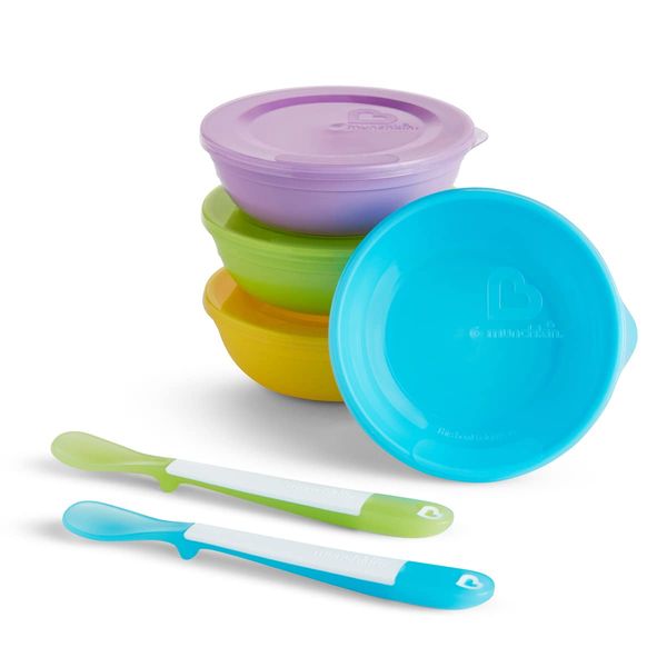 Munchkin Love A Bowls Toddler & Baby Bowls with Lids, Bright Plastic Baby Feeding Bowls & Food Storage Containers, Dishwasher Safe Toddler Bowls, Baby Weaning Bowls & Spoons - 4 Pack (Multi Colour)