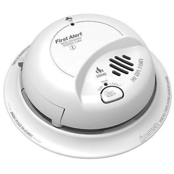 NEW First Alert SC9120B Combined Carbon Monoxide & Smoke Alarm AC Power, Battery