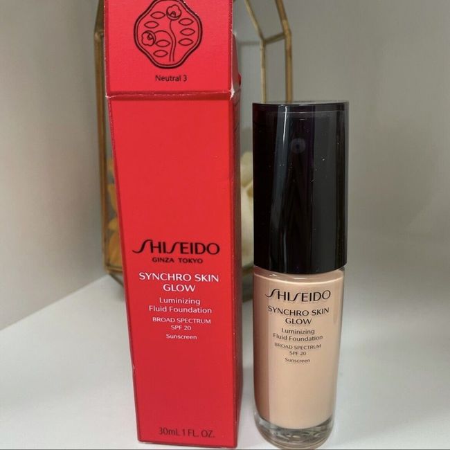 Shiseido Synchro Skin Glow Luminizing Fluid Foundation Neutral 3 BRAND NEW