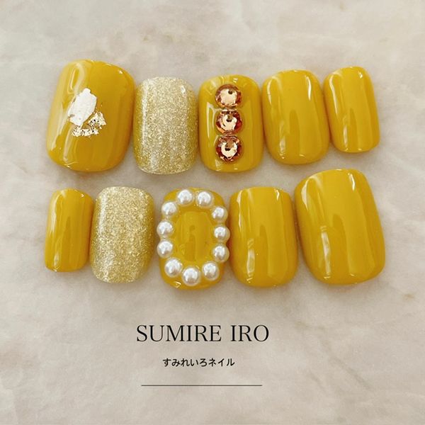 Nail tips False nails Bridal nails Short Coming-of-age nails Design Simple nails Nail Beige nails Small nails Large nails Very short Chibi nails Adult nails False nails Custom nails<br> [o2204] Yellow mustard large grain surround pearl mirror