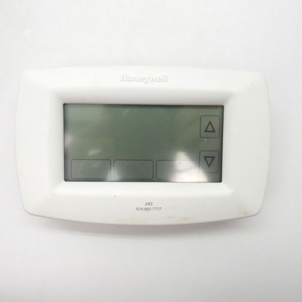 Honeywell TH7220U1035 Programmable Illuminated Touchscreen Thermostat