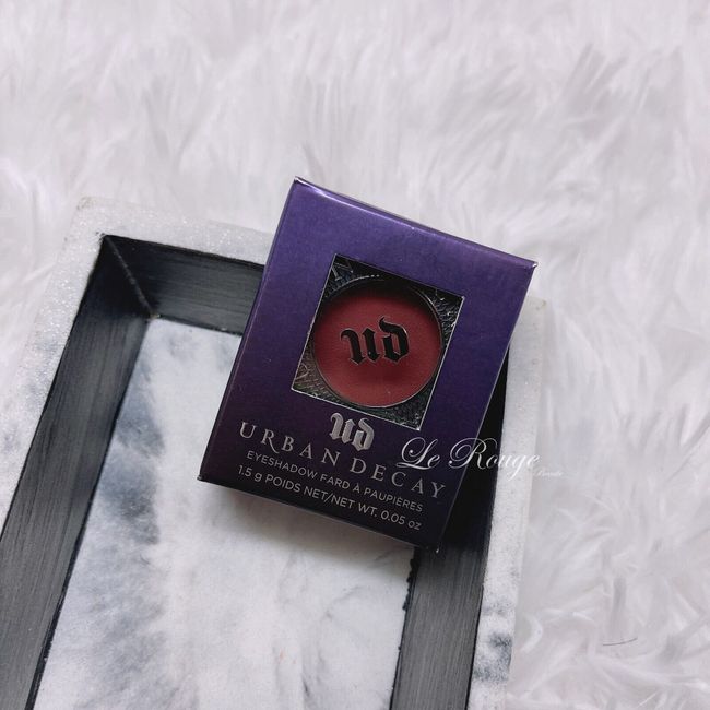 URBAN DECAY Eye Shadow RELISH (rich warm red matte) .05oz Full Size - NEW in Box