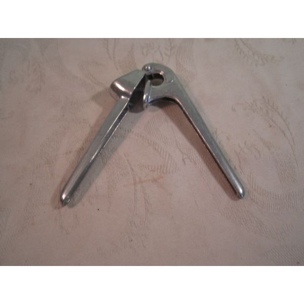 Aluminum Metal Garlic Press Kitchen Hand Tool - Italy