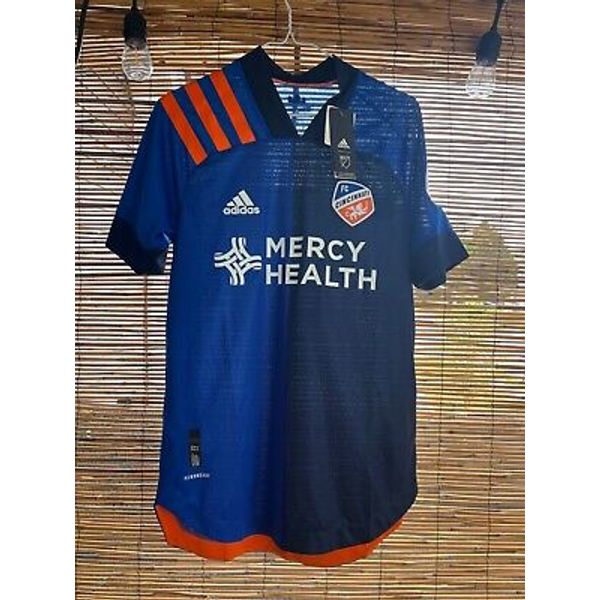 adidas soccer jersey Mercy Health 2021 size small Cincinnati