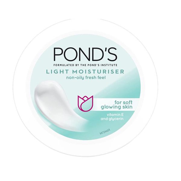 Pond's Light Moisturiser - 100ml/3.38 fl.oz