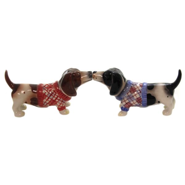 Pacific Giftware Kissing Basset Hounds in Sweater Nothing but a Hound Dog Magnetic Salt and Pepper Shaker Set