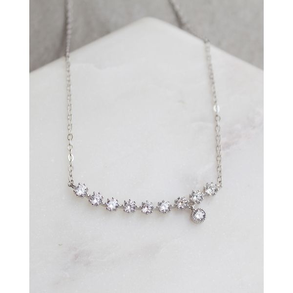 Cubic Curve Feminine Silver Necklace