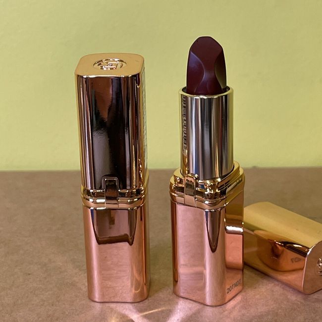 Lot Of 2-Loreal Paris Color Riche Lipstick. Nu Artistique 184